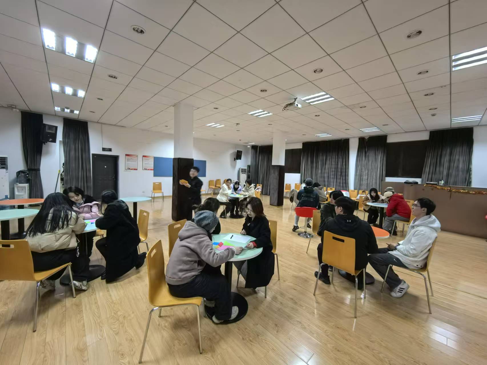 1733209459481385.jpg 1733209459481385.jpg