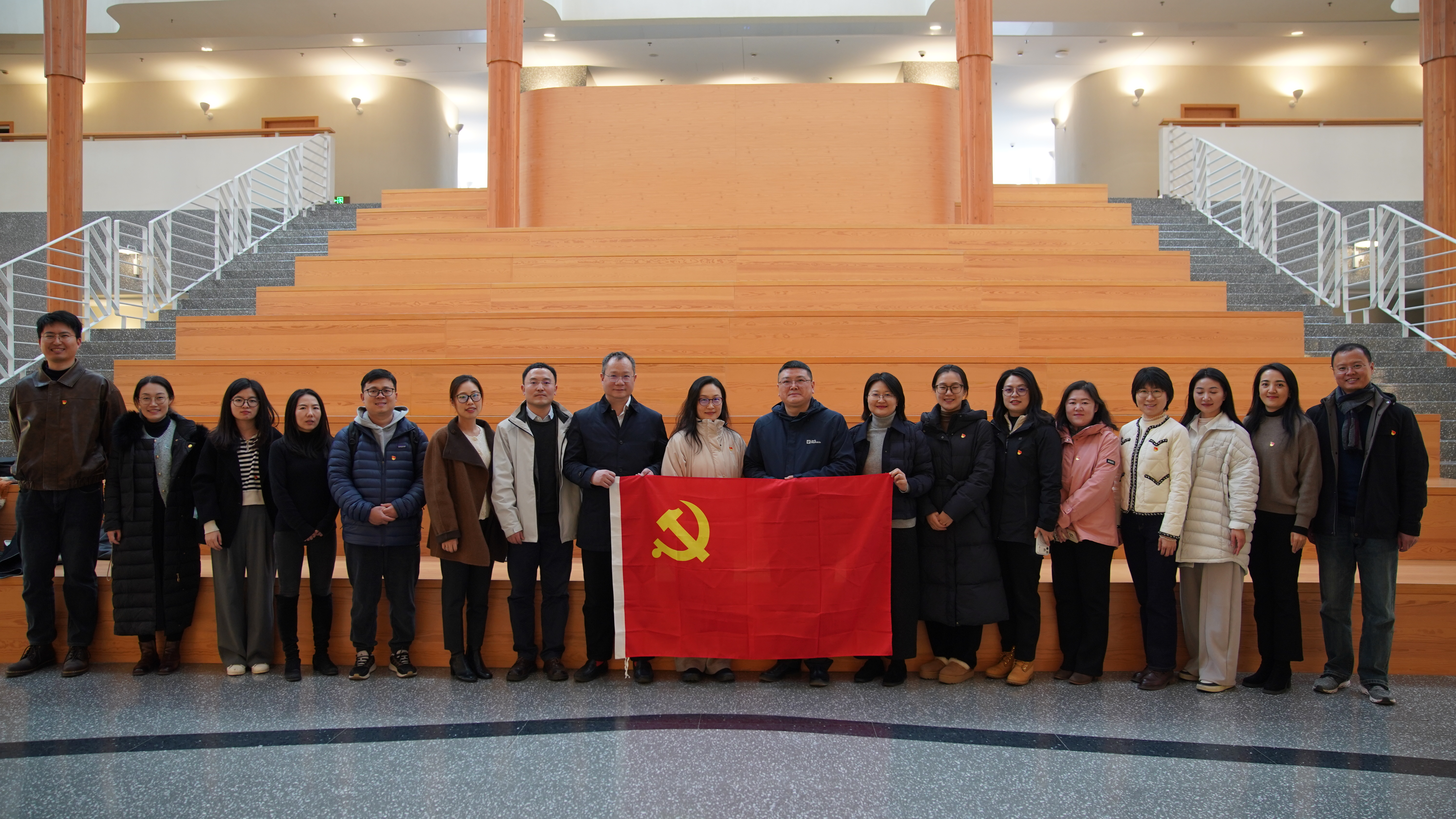 1766922678379174.jpg 1766922678379174.jpg